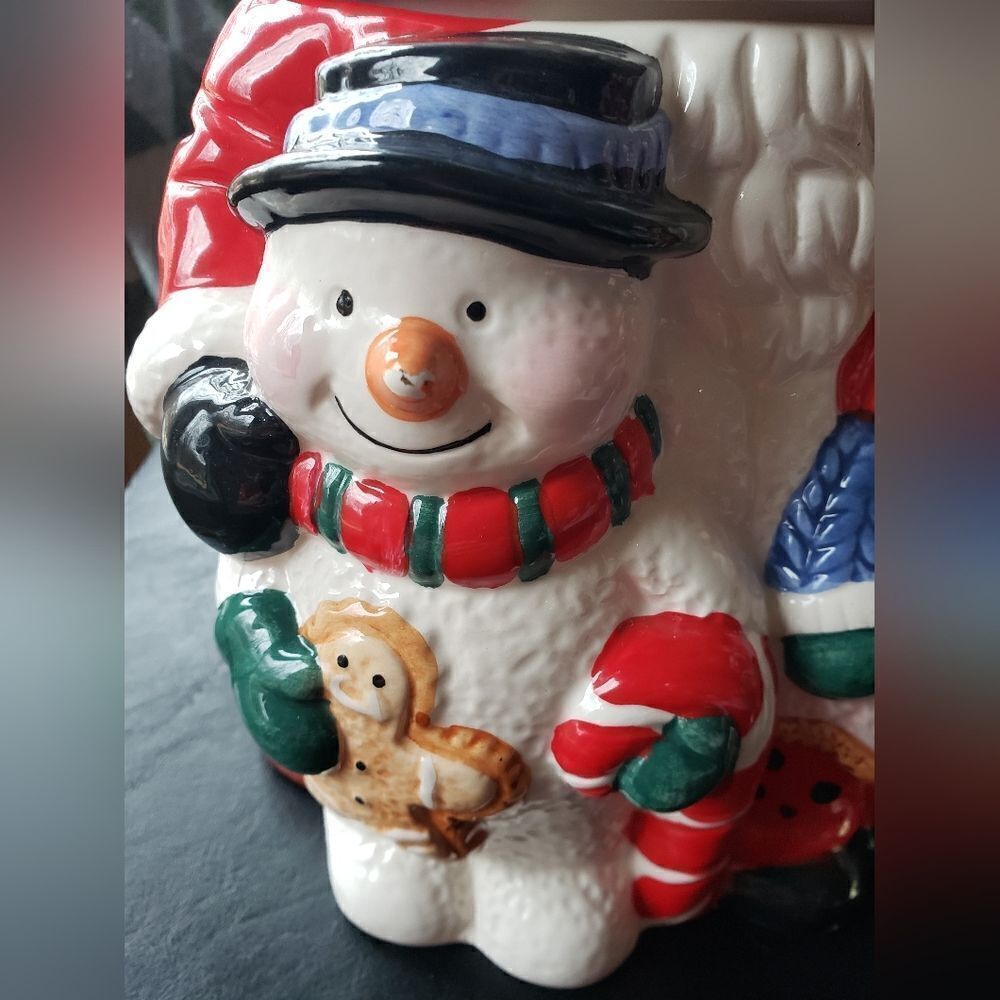 Santa Cookie Jar - Picture 5 of 7